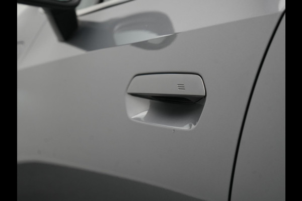 BMW 2 Serie Active Tourer 225e xDrive Luxury Line PHEV 245pk Dealer O.H. | Trekhaak Af Fabriek | Adaptive Cruise | 360 Camera | Head Up | Lederen Sportstoelen Verwarmd | Sfeerverichting | Keyless | Blis | Apple Carplay | Widescreen Navi | DAB | Plug In Hybrid |