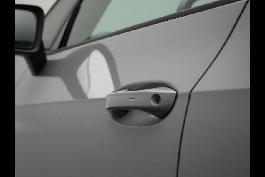 Volkswagen ID.3 Pro S 77 kWh 204pk Dealer O.H. | Adaptive Cruise | Camera | Warmtepomp | Keyless | Stuur Verwarmd | Sfeerverlichting | Apple Carplay | DAB | 19"L.M | Park Assist |