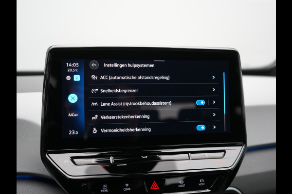 Volkswagen ID.3 Pro S 77 kWh 204pk Dealer O.H. | Adaptive Cruise | Camera | Warmtepomp | Keyless | Stuur Verwarmd | Sfeerverlichting | Apple Carplay | DAB | 19"L.M | Park Assist |