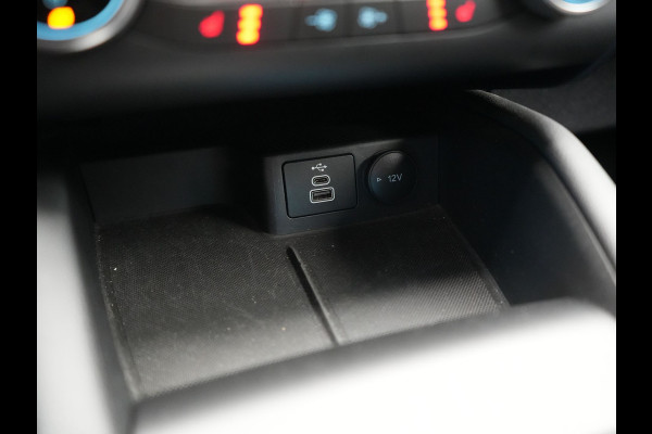 Ford Kuga 2.5 PHEV Titanium 225pk Dealer O.H. | Trekhaak Afn. | Adaptive Cruise | Head Up | 360 Camera | Stoelverwarming | Keyless | Blis | Apple Carplay | Virtual | Park Assist | Navigatie | DAB | Plug In Hybrid |