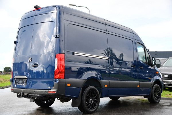 Mercedes-Benz Sprinter 317 1.9 CDI L2H2 RWD AMG Edition Adaptieve Cruise, 360 Camera, Carplay, 2 x Schuifdeur, LED, Automaat, 170pk 3500kg Trekhaak, Uniek!