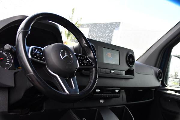 Mercedes-Benz Sprinter 317 1.9 CDI L2H2 RWD AMG Edition Adaptieve Cruise, 360 Camera, Carplay, 2 x Schuifdeur, LED, Automaat, 170pk 3500kg Trekhaak, Uniek!