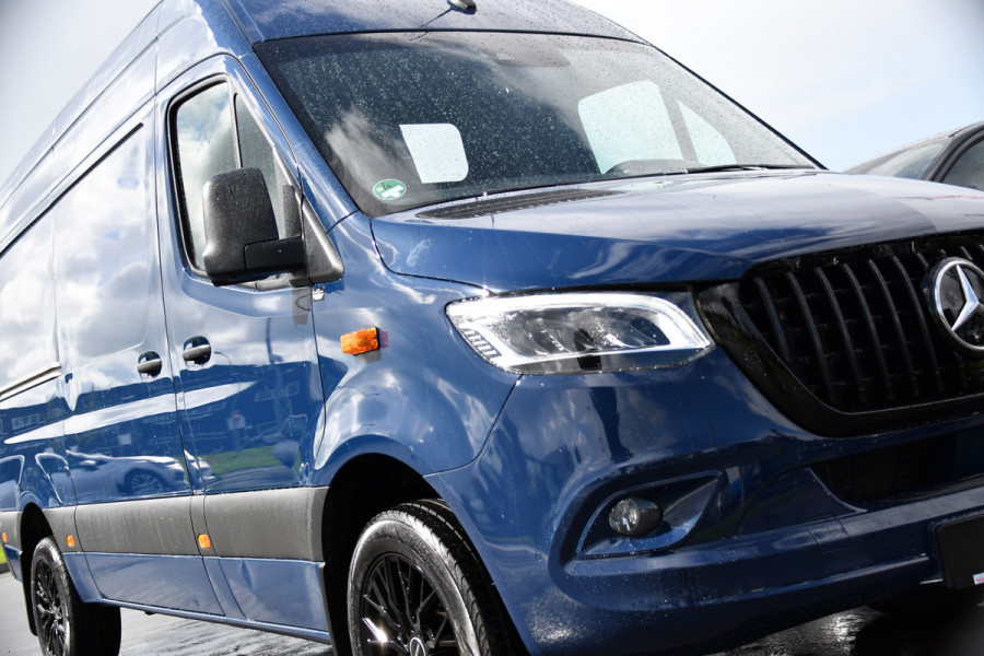 Mercedes-Benz Sprinter 317 1.9 CDI L2H2 RWD AMG Edition Adaptieve Cruise, 360 Camera, Carplay, 2 x Schuifdeur, LED, Automaat, 170pk 3500kg Trekhaak, Uniek!