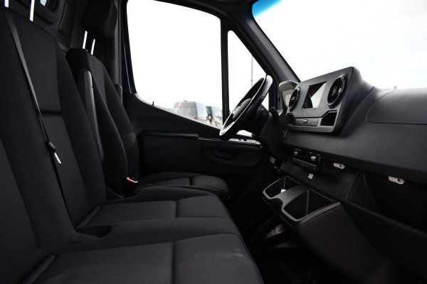 Mercedes-Benz Sprinter 317 1.9 CDI L2H2 RWD AMG Edition Adaptieve Cruise, 360 Camera, Carplay, 2 x Schuifdeur, LED, Automaat, 170pk 3500kg Trekhaak, Uniek!