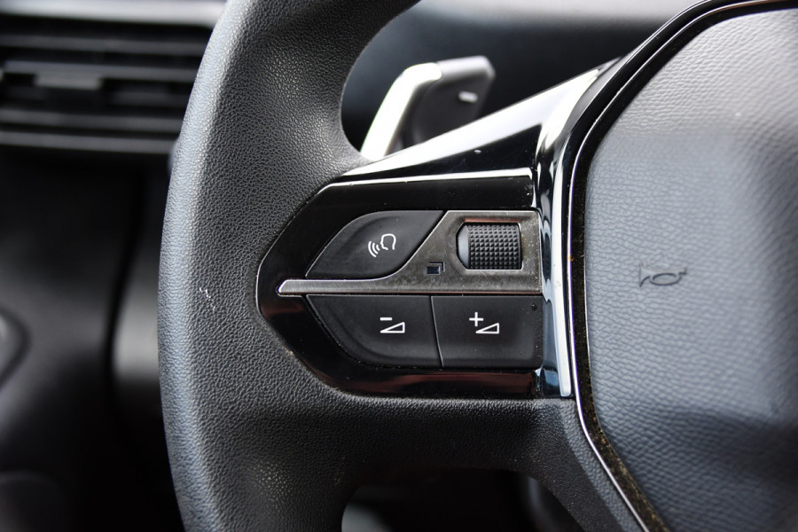 Peugeot Partner 1.5 BlueHDI L2 PB Edition Camera, Cruise, Carplay, Trekhaak, Sensoren, 130pk, Automaat, Multimedia, Uniek!