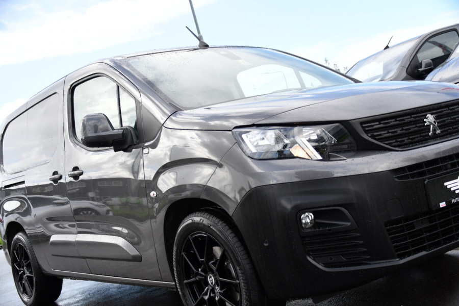 Peugeot Partner 1.5 BlueHDI L2 PB Edition Camera, Cruise, Carplay, Trekhaak, Sensoren, 130pk, Automaat, Multimedia, Uniek!