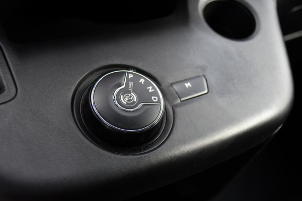 Peugeot Partner 1.5 BlueHDI L2 PB Edition Camera, Cruise, Carplay, Trekhaak, Sensoren, 130pk, Automaat, Multimedia, Uniek!
