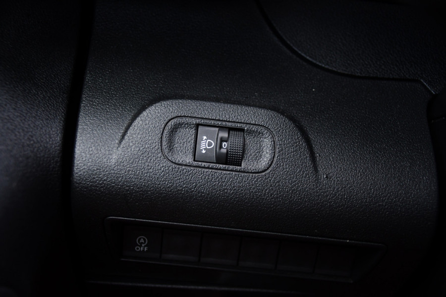 Peugeot Partner 1.5 BlueHDI L2 PB Edition Camera, Cruise, Carplay, Trekhaak, Sensoren, 130pk, Automaat, Multimedia, Uniek!