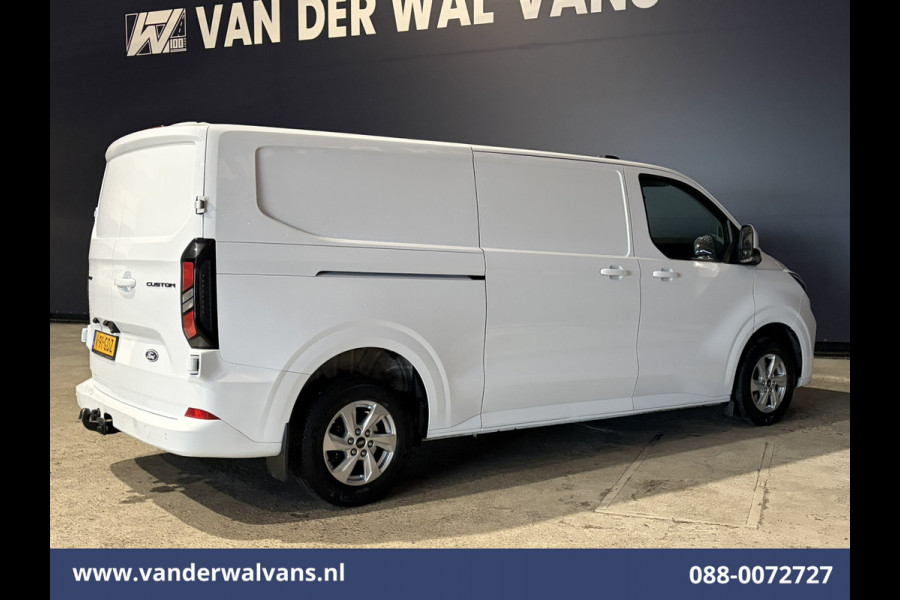 Ford Transit Custom 2.0 TDCI 136pk L2H1 Euro6 Airco | Camera | LED | Apple Carplay | Cruisecontrol | 2500kg Trekhaak LM Velgen, Android Auto, Verwarmde voorruit, Stoelverwarming, Parkeersensoren, Bijrijdersbank