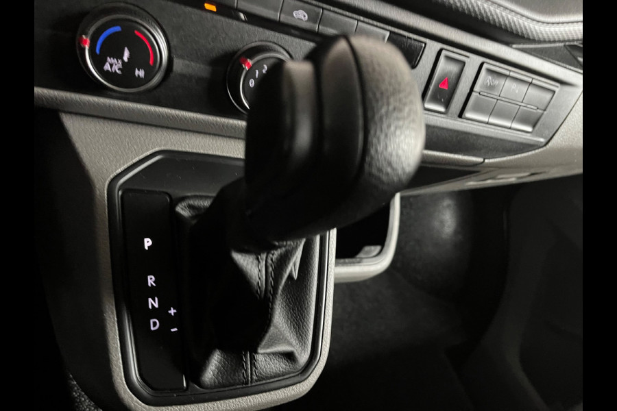 Volkswagen Transporter Automaat DSG Servicewagen 2.0 TDI 150pk L2H1 3Persoons Sortimo Inrichting, Airco, Navigatie, RIJKLAARPRIJS!