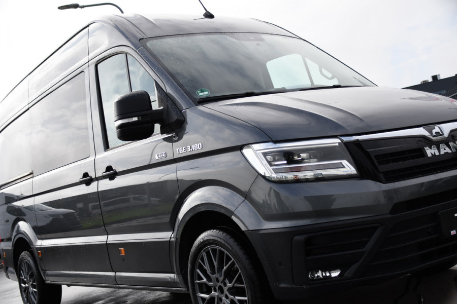 MAN TGE 3.180 35 2.0 L3H3 4x4 PB Edition Camera, Cruise, Carplay, LED, Trekhaak, 177pk, Automaat, Sensoren, Stoelverwarming, Uniek!