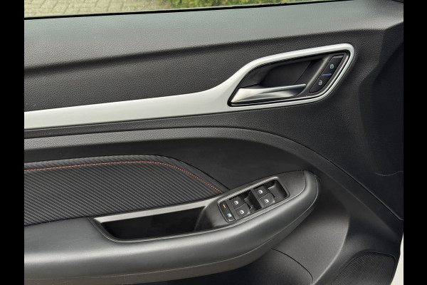 MG ZS EV Long Range Luxury 70 kWh | SOH 95% | Pano, Leder, Carplay/Android, 360Camera, ACC, Stoelverw., Climate | Dealeroh |