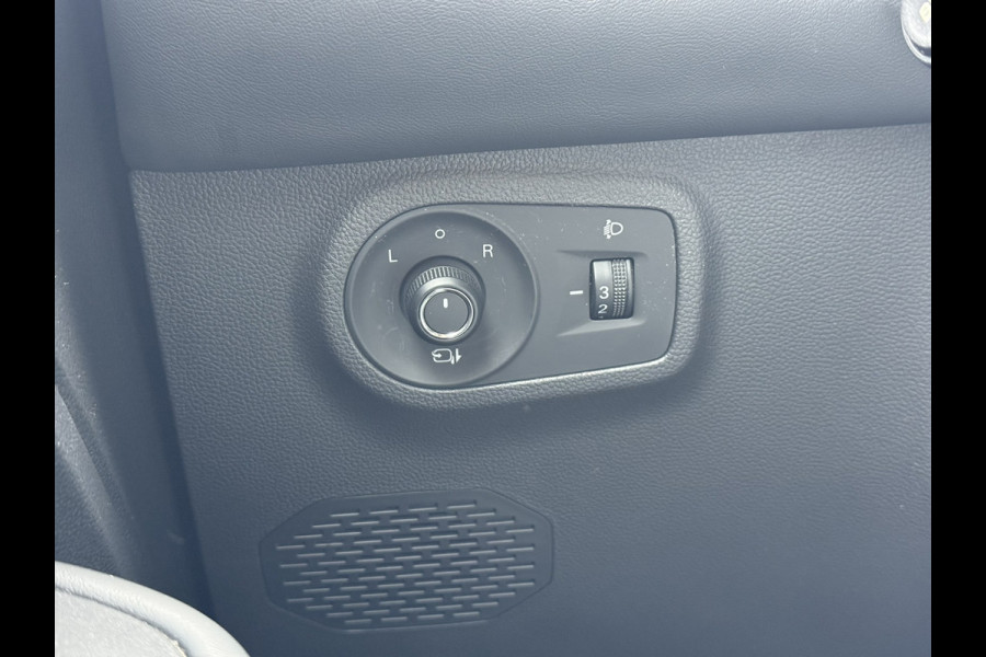 MG ZS EV Long Range Luxury 70 kWh | SOH 95% | Pano, Leder, Carplay/Android, 360Camera, ACC, Stoelverw., Climate | Dealeroh |