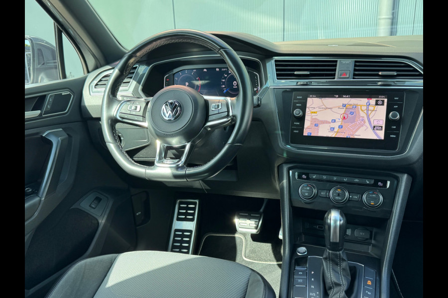 Volkswagen Tiguan 2.0 TSI 4Motion Highline R-Line * Panoramadak * Navigatie * Parkeercamera *