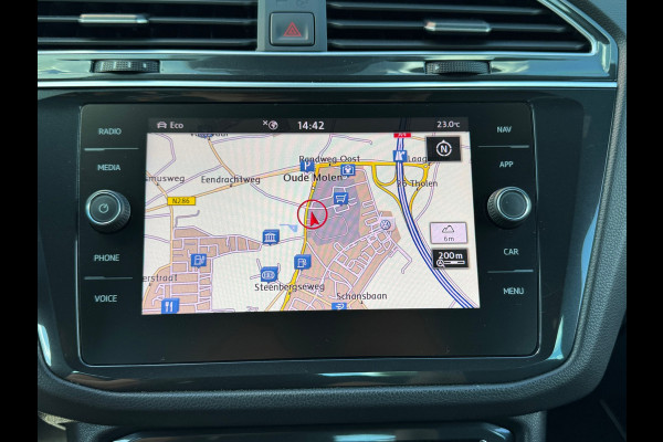 Volkswagen Tiguan 2.0 TSI 4Motion Highline R-Line * Panoramadak * Navigatie * Parkeercamera *