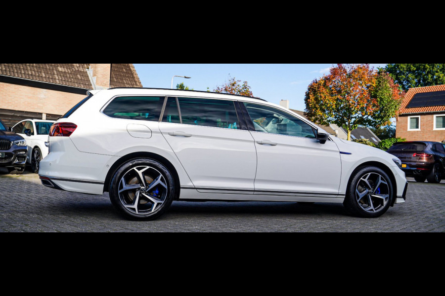 Volkswagen Passat Variant 1.4 TSI PHEV GTE Business | Panorama | Plugin Hybride | Xenon/LED | Verwarmde voorstoelen | Comfortstoel
