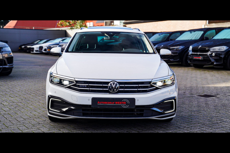 Volkswagen Passat Variant 1.4 TSI PHEV GTE Business | Panorama | Plugin Hybride | Xenon/LED | Verwarmde voorstoelen | Comfortstoel