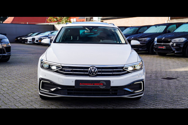 Volkswagen Passat Variant 1.4 TSI PHEV GTE Business | Panorama | Plugin Hybride | Xenon/LED | Verwarmde voorstoelen | Comfortstoel