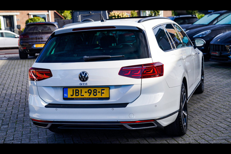 Volkswagen Passat Variant 1.4 TSI PHEV GTE Business | Panorama | Plugin Hybride | Xenon/LED | Verwarmde voorstoelen | Comfortstoel