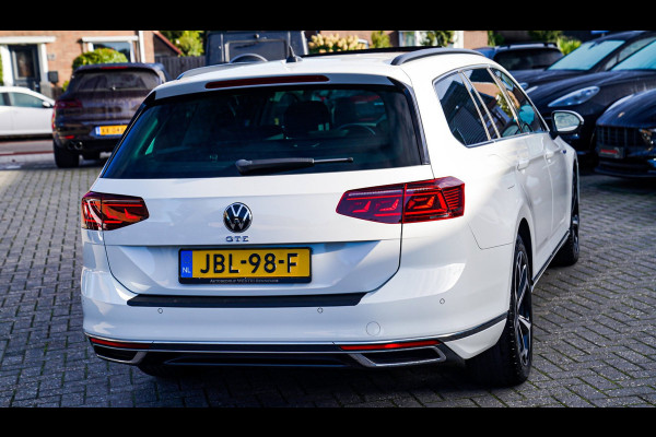 Volkswagen Passat Variant 1.4 TSI PHEV GTE Business | Panorama | Plugin Hybride | Xenon/LED | Verwarmde voorstoelen | Comfortstoel