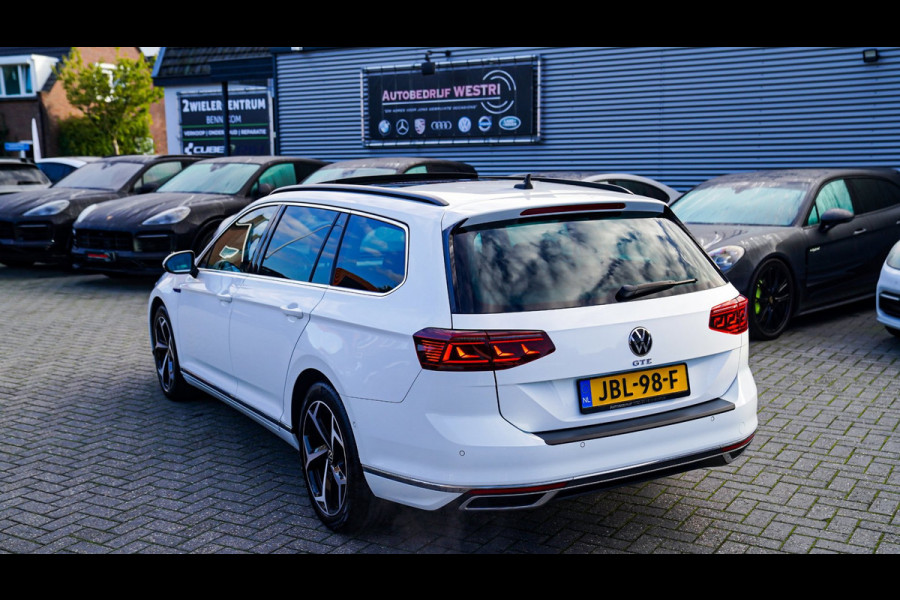 Volkswagen Passat Variant 1.4 TSI PHEV GTE Business | Panorama | Plugin Hybride | Xenon/LED | Verwarmde voorstoelen | Comfortstoel
