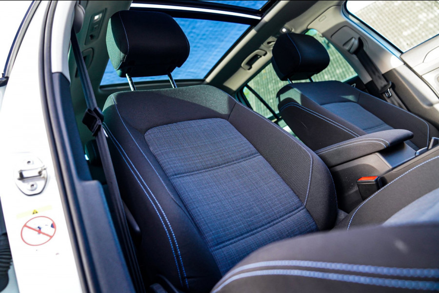 Volkswagen Passat Variant 1.4 TSI PHEV GTE Business | Panorama | Plugin Hybride | Xenon/LED | Verwarmde voorstoelen | Comfortstoel