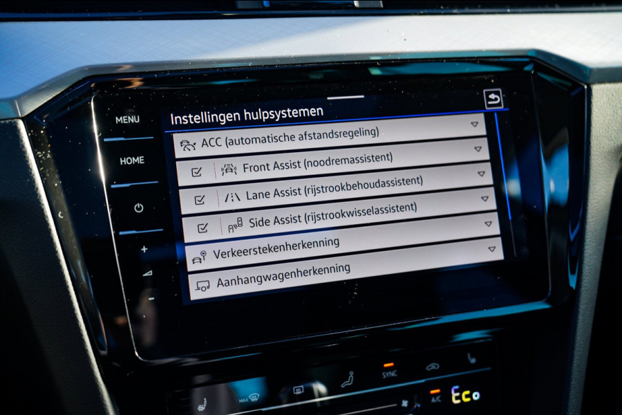Volkswagen Passat Variant 1.4 TSI PHEV GTE Business | Panorama | Plugin Hybride | Xenon/LED | Verwarmde voorstoelen | Comfortstoel