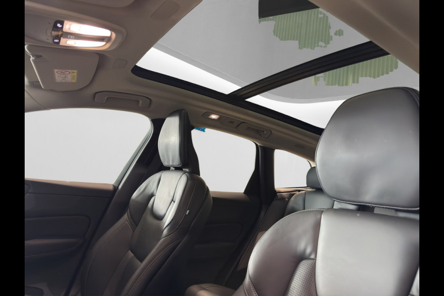 Volvo XC60 T6 Aut. Long Range Plus Bright Leder Stoelverwarming Parkeercamera 350pk