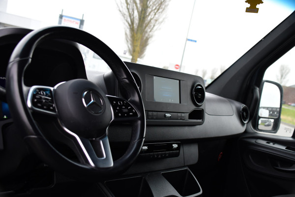 Mercedes-Benz Sprinter 315 1.9 CDI L2H2 AMG Edition Adaptieve Cruise, Camera, Carplay, 150pk, LED, Dodehoek, Sensoren, Multimedia, Uniek!