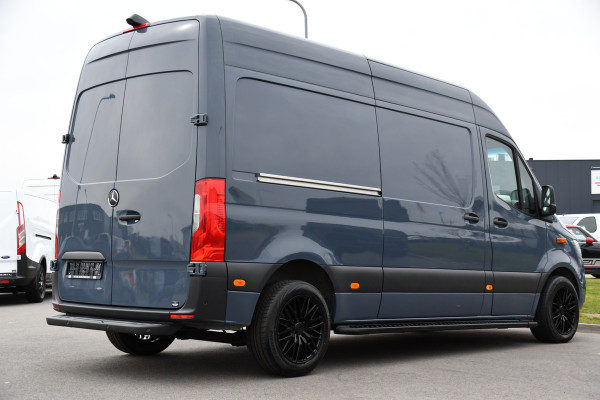 Mercedes-Benz Sprinter 315 1.9 CDI L2H2 AMG Edition Adaptieve Cruise, Camera, Carplay, 150pk, LED, Dodehoek, Sensoren, Multimedia, Uniek!