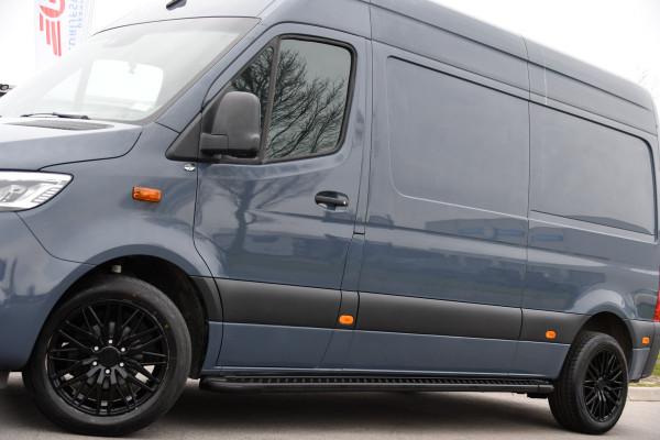 Mercedes-Benz Sprinter 315 1.9 CDI L2H2 AMG Edition Adaptieve Cruise, Camera, Carplay, 150pk, LED, Dodehoek, Sensoren, Multimedia, Uniek!
