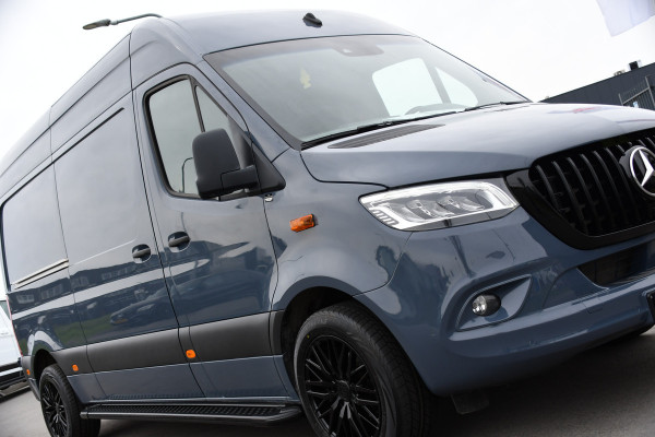 Mercedes-Benz Sprinter 315 1.9 CDI L2H2 AMG Edition Adaptieve Cruise, Camera, Carplay, 150pk, LED, Dodehoek, Sensoren, Multimedia, Uniek!