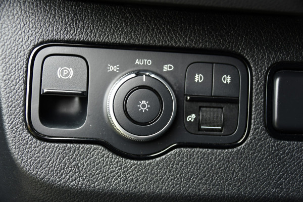 Mercedes-Benz Sprinter 315 1.9 CDI L2H2 AMG Edition Adaptieve Cruise, Camera, Carplay, 150pk, LED, Dodehoek, Sensoren, Multimedia, Uniek!
