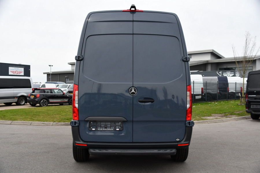 Mercedes-Benz Sprinter 315 1.9 CDI L2H2 AMG Edition Adaptieve Cruise, Camera, Carplay, 150pk, LED, Dodehoek, Sensoren, Multimedia, Uniek!