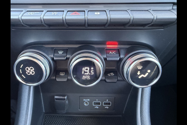 Renault Captur 100pk Intens (Keyless Entry - Camera - Parkeersensoren V+A - LED - Automatische Airco - Navigatie - Two Tone)