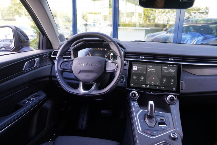 Lynk & Co 01 1.5|Prijs incl. 12 mnd garantie| PDC Panoramadak LMV Navi Apple carplay/Android auto Camera
