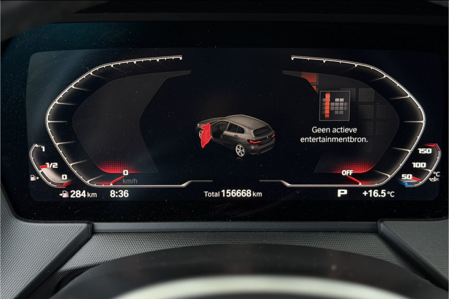 BMW 1-serie 118i | Sportleder | Stoel + Stuurverwarming | Comfort Access | Live Cockpit Pro | Carplay