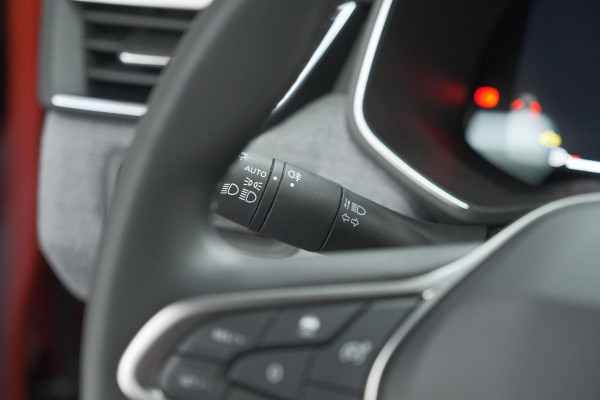 Renault Clio TCe 90 GPF techno | 360 Camera | Adaptieve Cruise Control | 9.3 Inch Groot Scherm