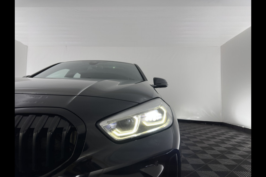BMW 1-serie 118i M-Sport-Styling High Executive Edition (INCL-BTW) Aut.*PANO | FULL-LED | DIGI-COCKPIT | HIFI-SOUND | CAMERA | HEATED-SPORTSEATS | NAVI-FULLMAP | AMBIENTLIGHT | PRIVACY-GLASS | ECC | CARBON-INLAY | PDC | CRUISE | DAB | 18"ALU*