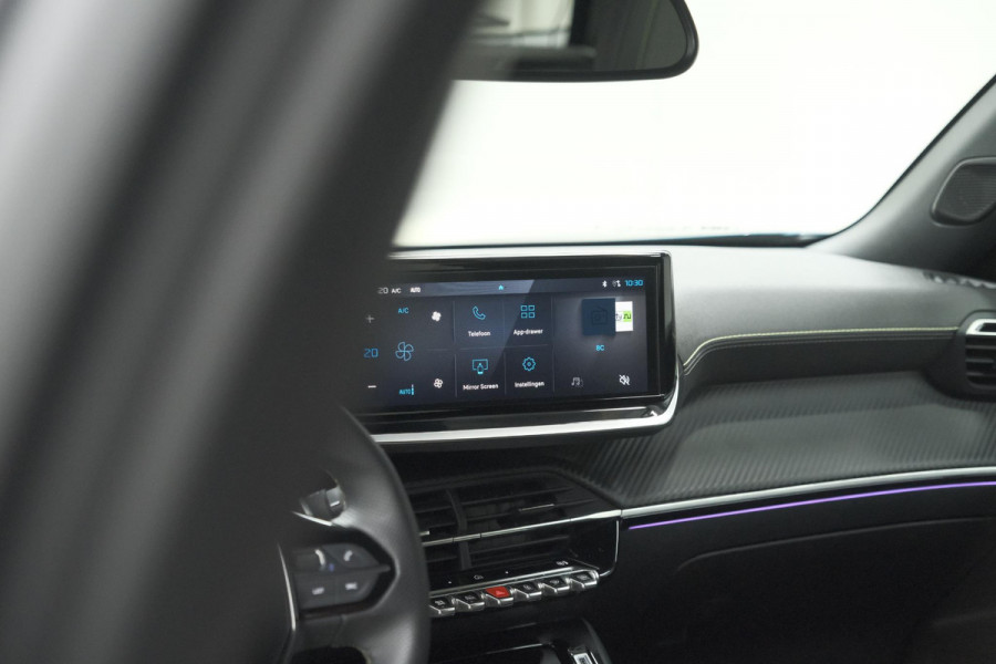 Peugeot 2008 1.2 Hybrid 136 GT | Camera | Apple Carplay | Parkeersensoren | Keyless