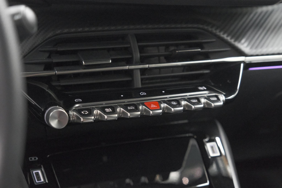 Peugeot 2008 1.2 Hybrid 136 GT | Camera | Apple Carplay | Parkeersensoren | Keyless
