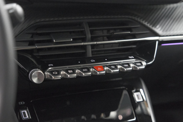 Peugeot 2008 1.2 Hybrid 136 GT | Camera | Apple Carplay | Parkeersensoren | Keyless