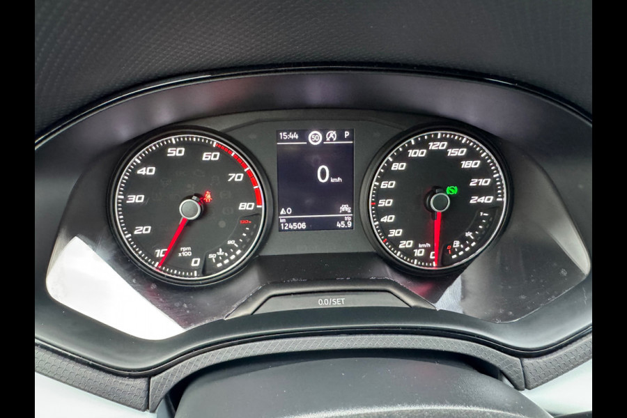 Seat Arona 1.0 TSI 110pk Style * AUTOMAAT* Navigatiesysteem* Parkeercamera * Alcantara *