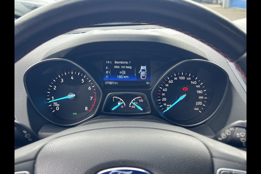 Ford Kuga 1.5 EcoBoost ST Line | Winterpack | Trekkaak | 2000kg trekgewicht | Panoramadak | 19 inch lichtmetalen velgen |