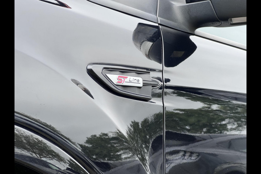 Ford Kuga 1.5 EcoBoost ST Line | Winterpack | Trekkaak | 2000kg trekgewicht | Panoramadak | 19 inch lichtmetalen velgen |