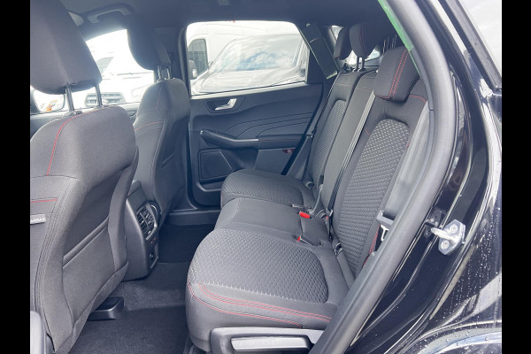 Ford Kuga 2.5 PHEV ST-Line | 243 pk | Wegklapbare trekhaak | 2.100 kg trekgewicht! | Winterpakket
