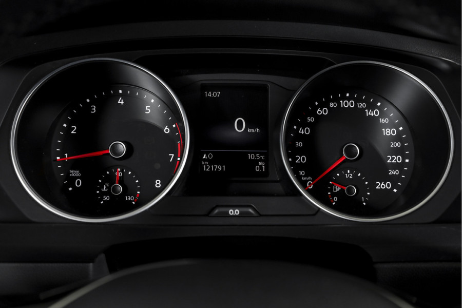 Volkswagen Tiguan 1.5 TSI ACT 150 PK Comfortline Business | Trekhaak | Adapt. Cruise | PDC | Camera | NAV + App. Connect | ECC | LM 17" |