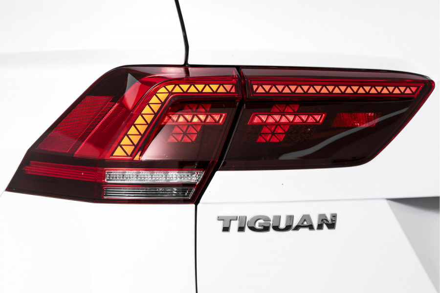 Volkswagen Tiguan 1.5 TSI ACT 150 PK Comfortline Business | Trekhaak | Adapt. Cruise | PDC | Camera | NAV + App. Connect | ECC | LM 17" |