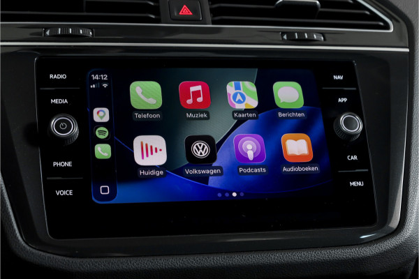 Volkswagen Tiguan 1.5 TSI ACT 150 PK Comfortline Business | Trekhaak | Adapt. Cruise | PDC | Camera | NAV + App. Connect | ECC | LM 17" |