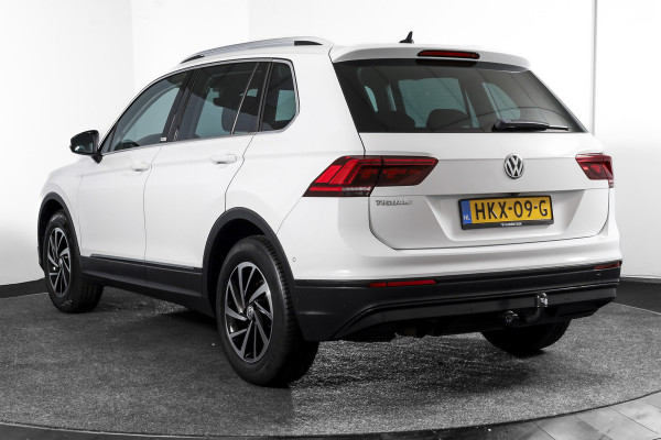 Volkswagen Tiguan 1.5 TSI ACT 150 PK Comfortline Business | Trekhaak | Adapt. Cruise | PDC | Camera | NAV + App. Connect | ECC | LM 17" |